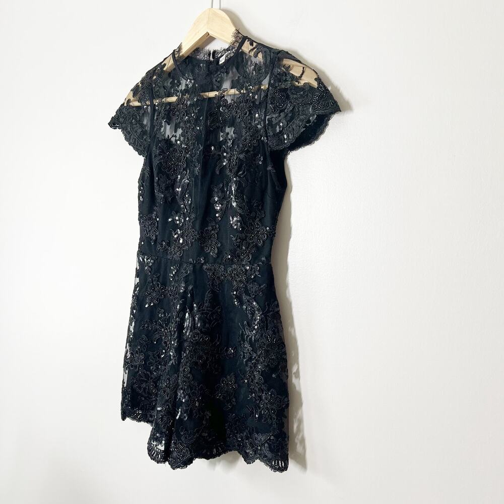 Alice + Olivia Alaina Lace Romper Sequin Black Size 0 - Picture 4 of 11